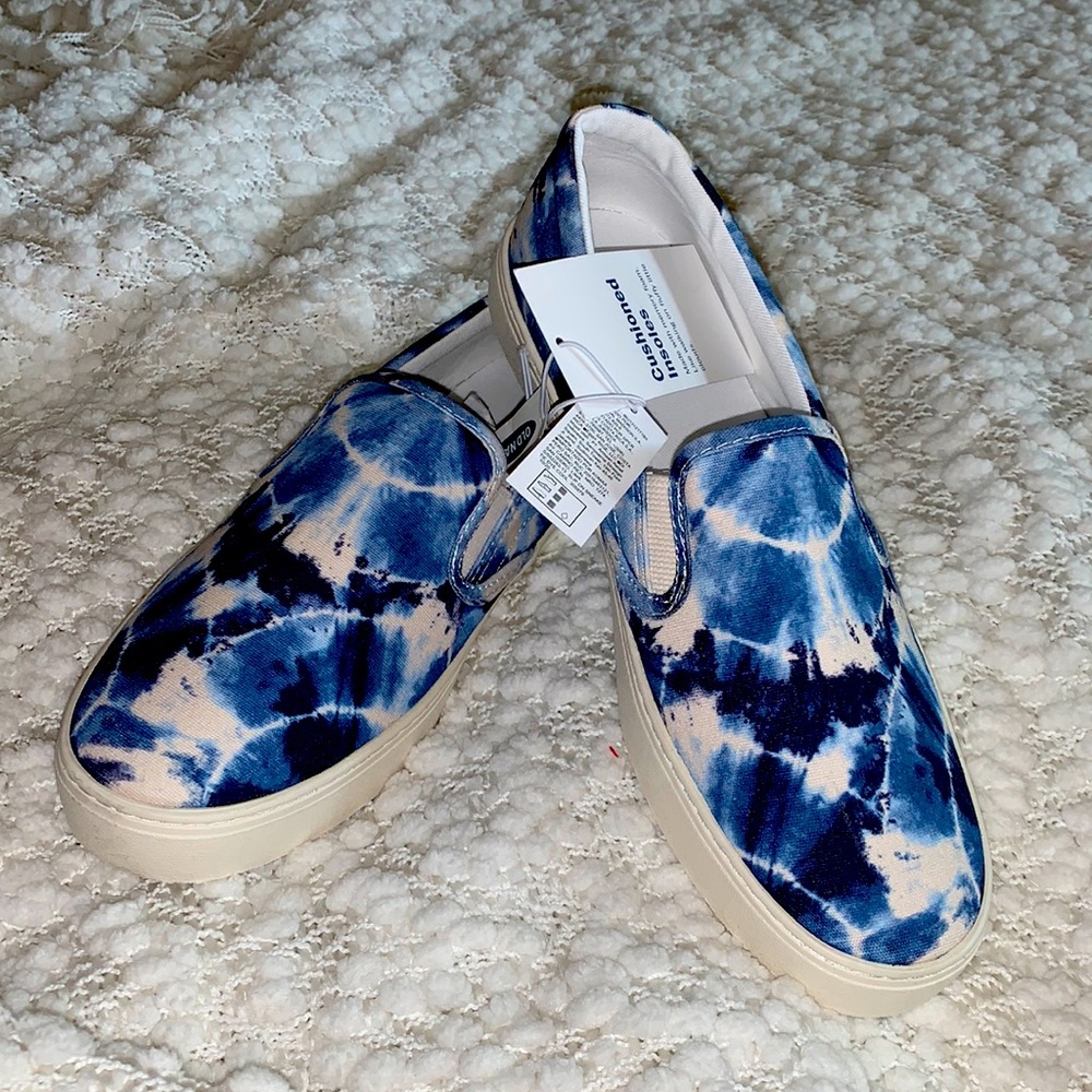 Tie Dye Sneakers with Memory Foam